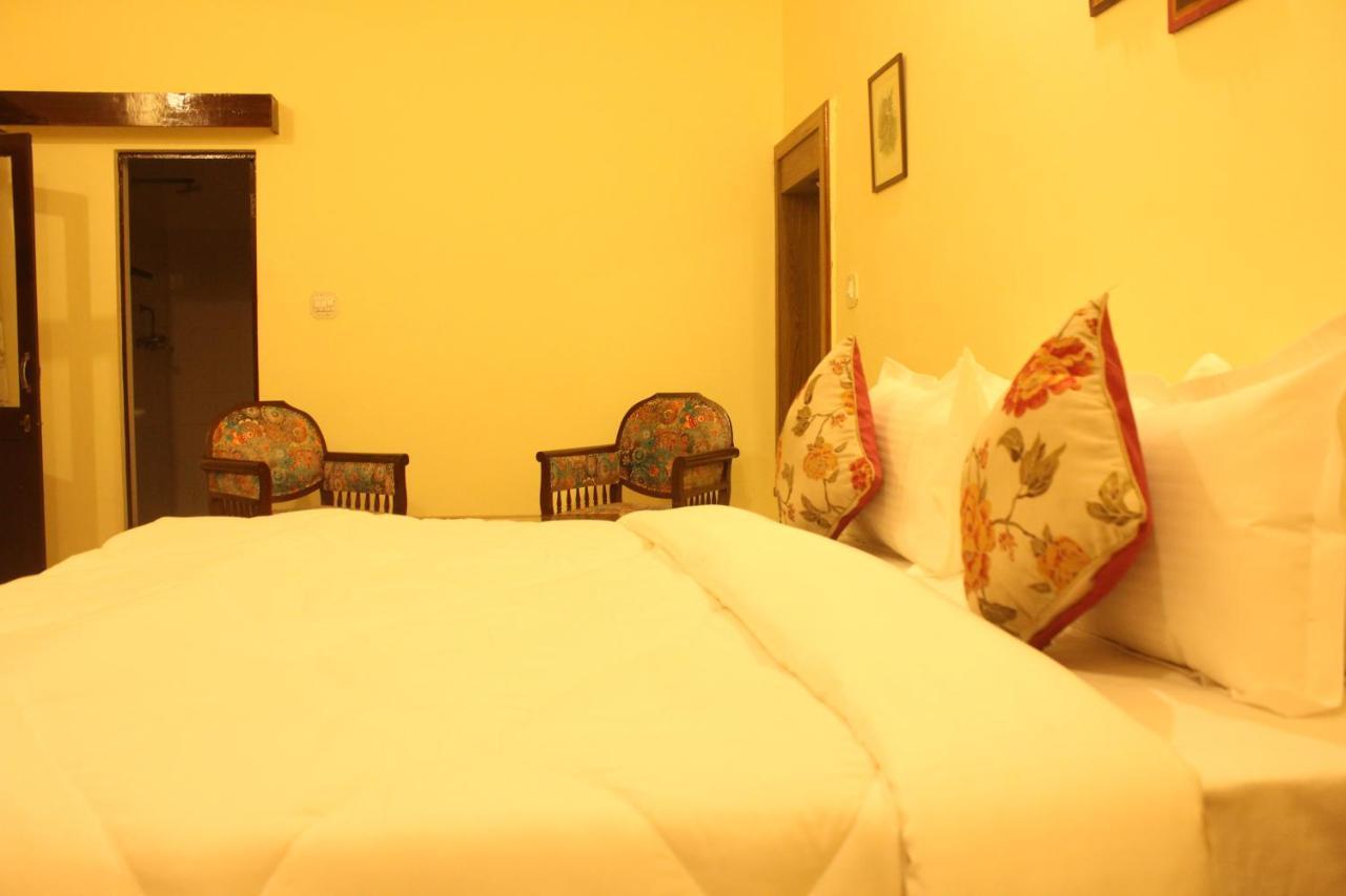 Sankhu Niwas Hotel Биканер Екстериор снимка