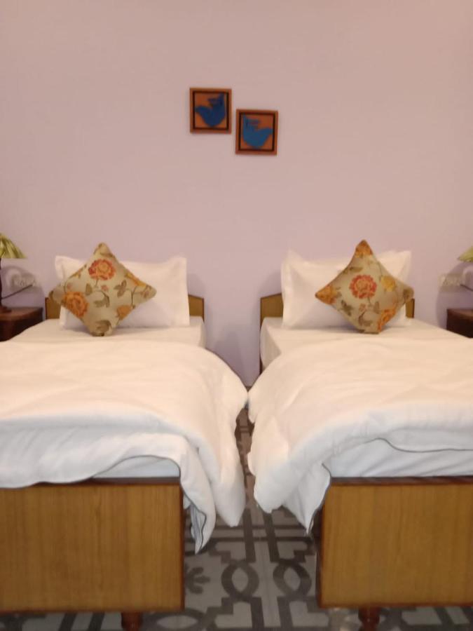 Sankhu Niwas Hotel Биканер Екстериор снимка