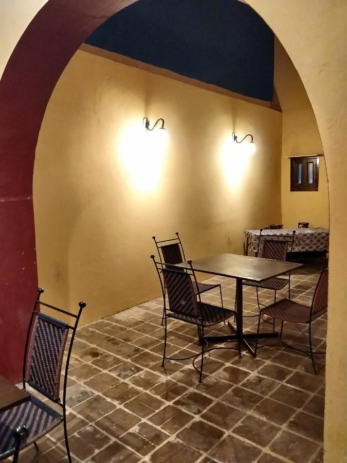 Sankhu Niwas Hotel Биканер Екстериор снимка