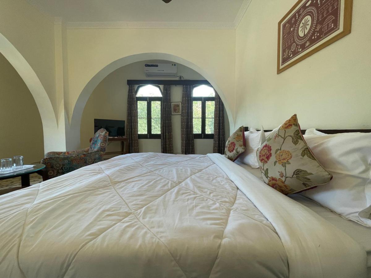 Sankhu Niwas Hotel Биканер Екстериор снимка