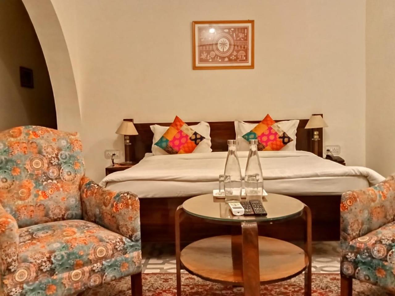 Sankhu Niwas Hotel Биканер Стая снимка